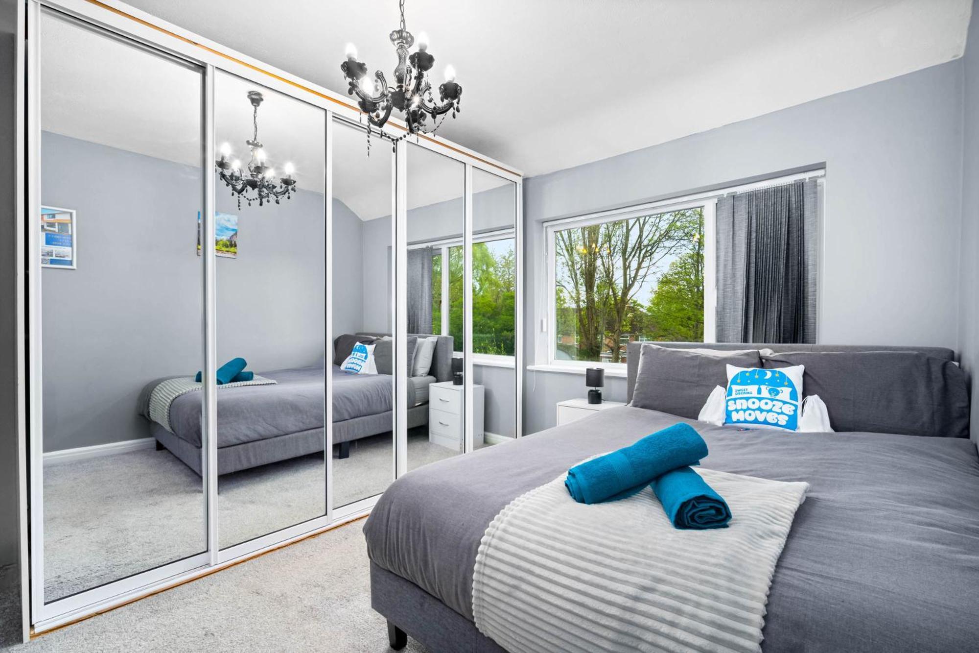 Stylish 3 Bedroom Home Away From Home เบอร์มิงแฮม ภายนอก รูปภาพ