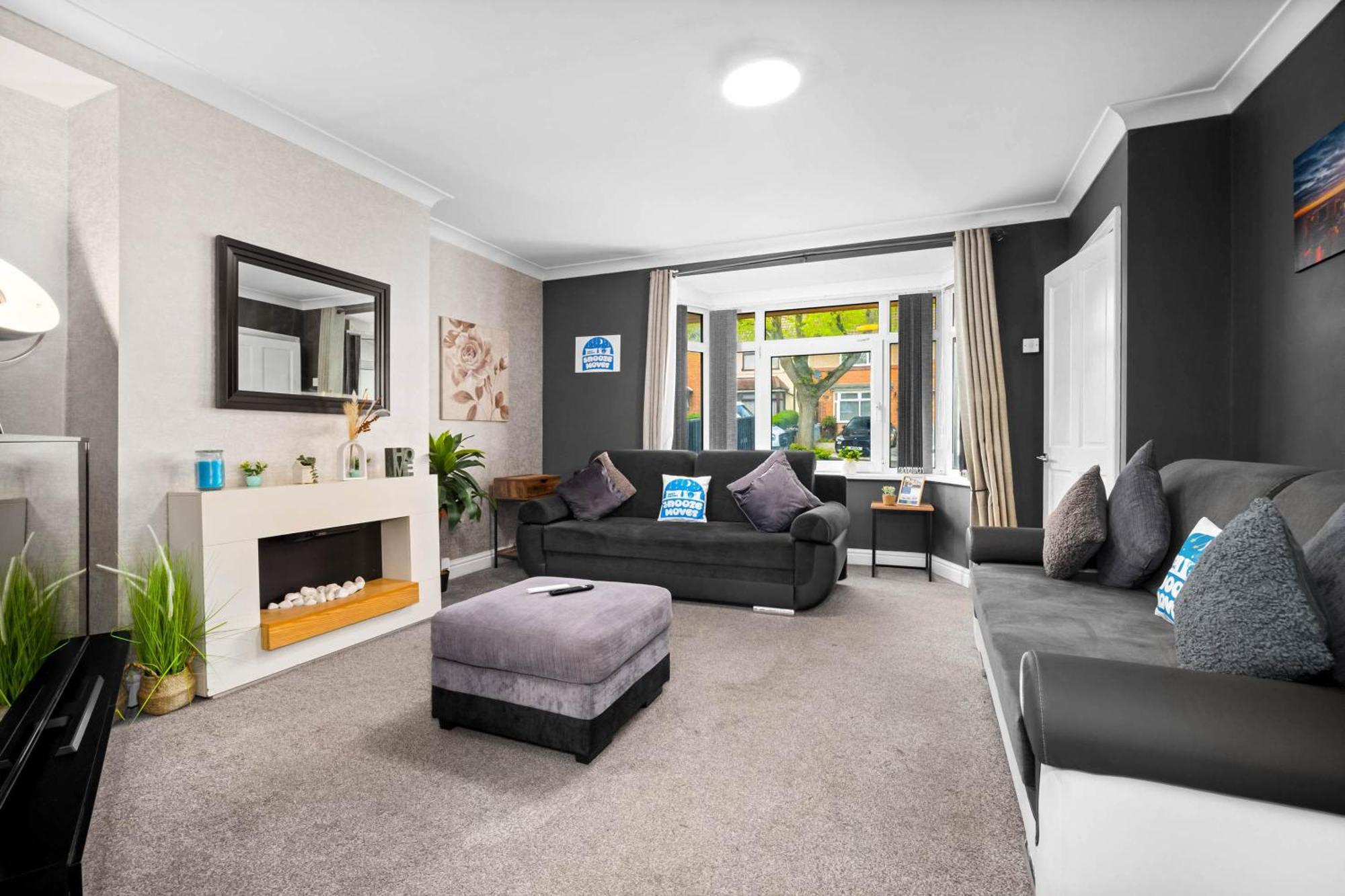 Stylish 3 Bedroom Home Away From Home เบอร์มิงแฮม ภายนอก รูปภาพ