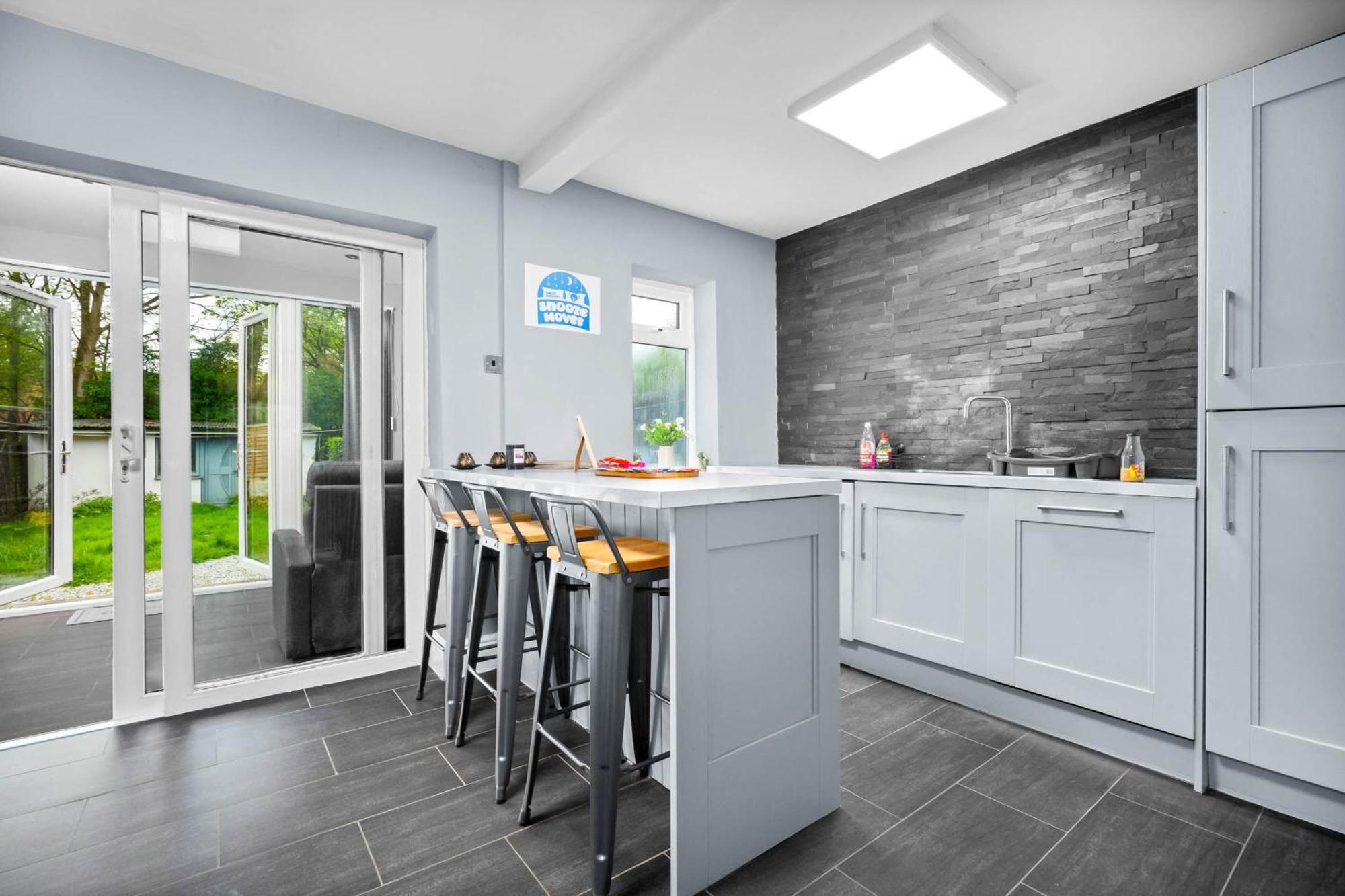 Stylish 3 Bedroom Home Away From Home เบอร์มิงแฮม ภายนอก รูปภาพ